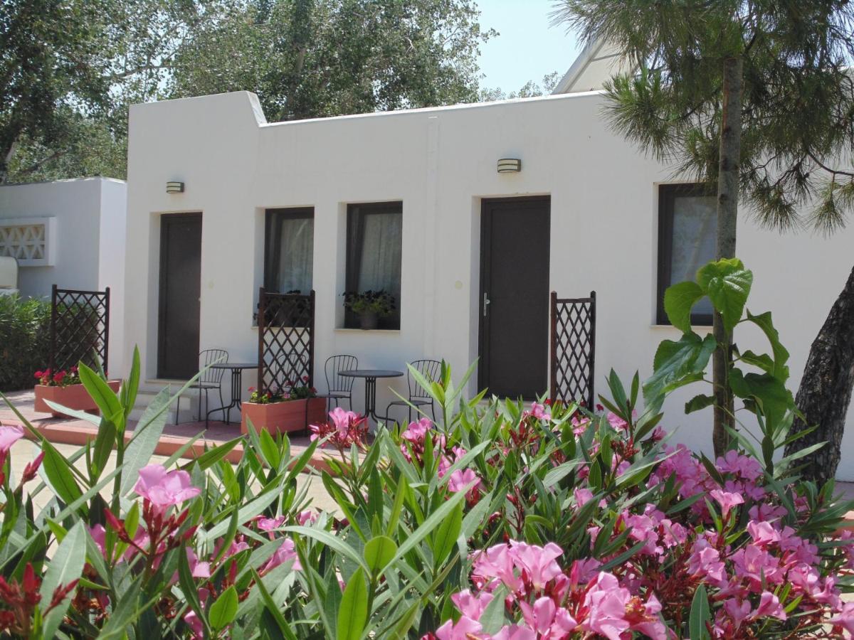 Ouzouni Resort Boutique Bungalows Nea Moudania Buitenkant foto